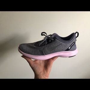 Grey and pink nike flex